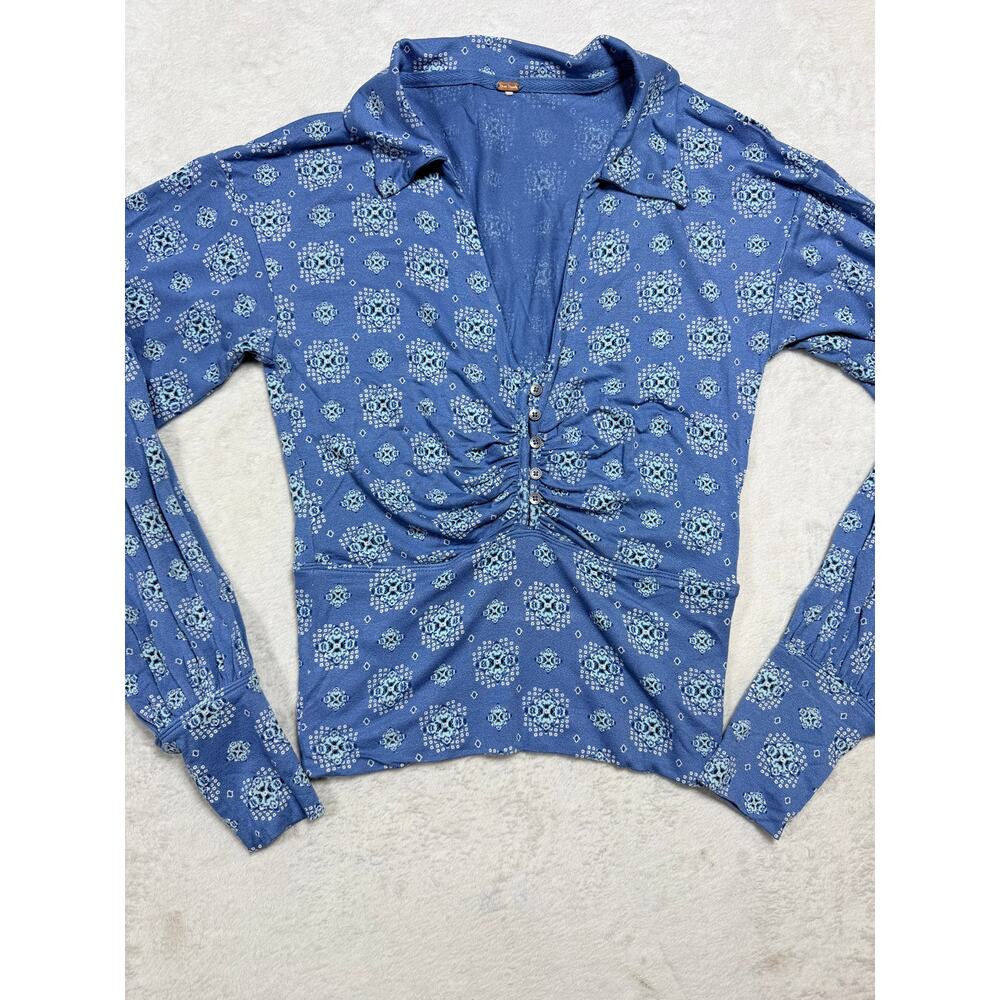 Free People Blue Patterned Ruched Front Long Sleeve Collar Top Small Boho Y2K - Picture 3 of 10